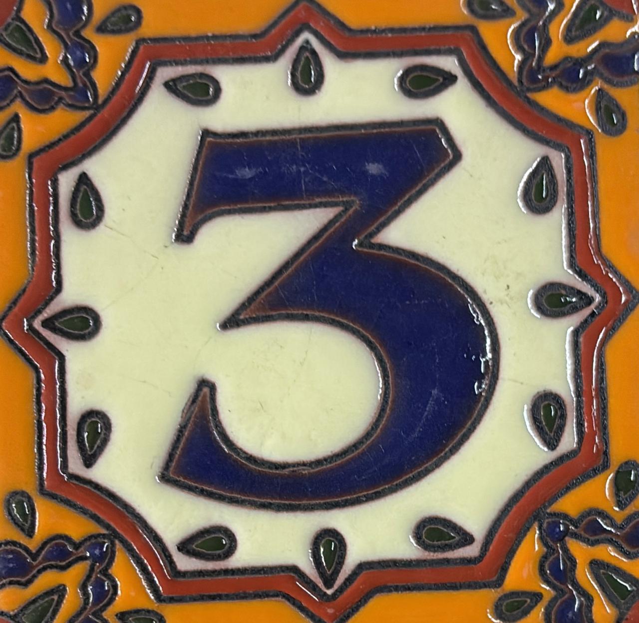 Numero Relieve 10x10 cm